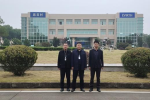 访企拓岗促就业 情系学生送温暖