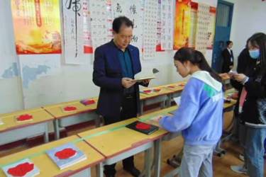 食品科技学院举办第十二届“小笔头 大学问”笔记展