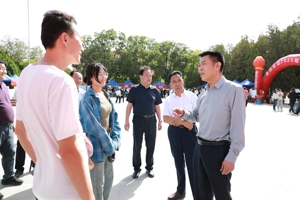 党委书记黄成定带队检查指导我院新学期开学工作